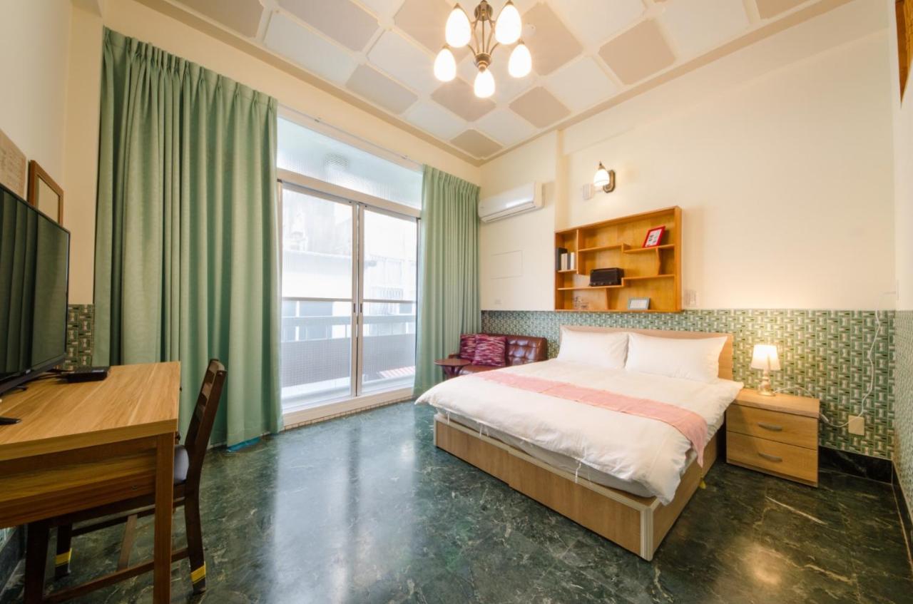 Freedom B&B Tainan Buitenkant foto